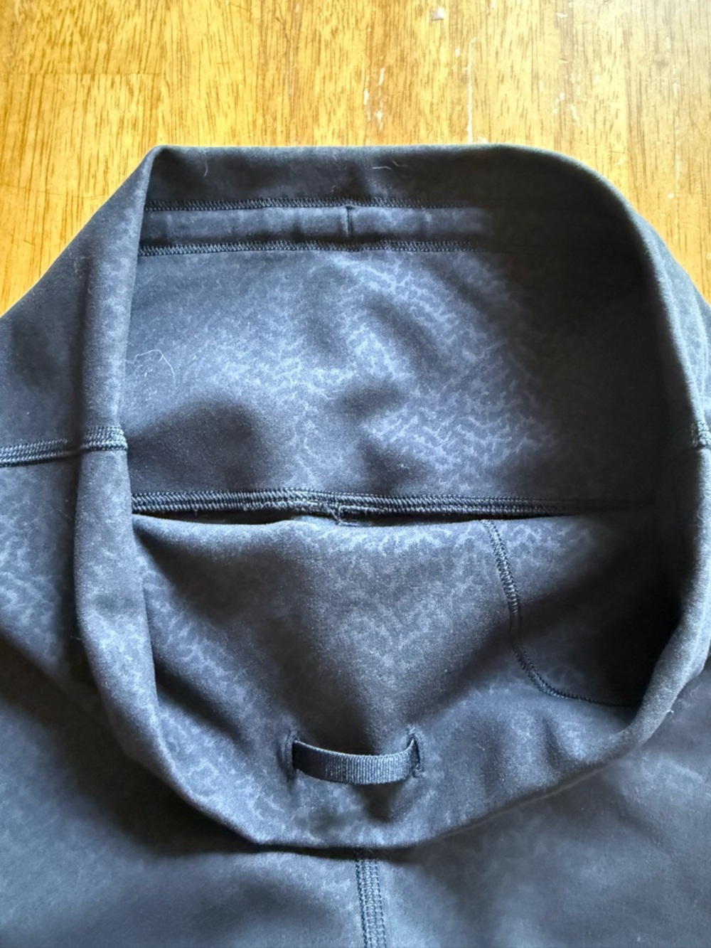 lululemon HR Wunder Train 25” - size 6 — NWOT - distressed twill embossed - Picture 11 of 14